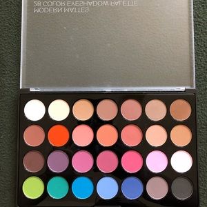 BH Cosmetics Modern Mattes Palette